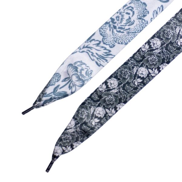 Cordones Planos Estampados Raso Flores Negras