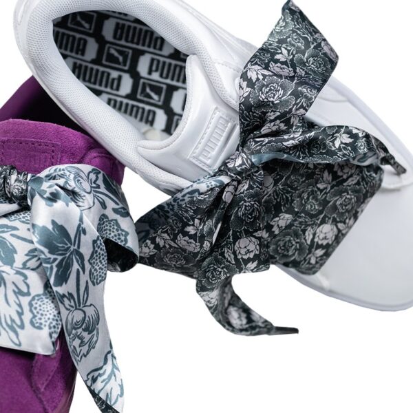 Cordones Planos Estampados Raso Flores Negras